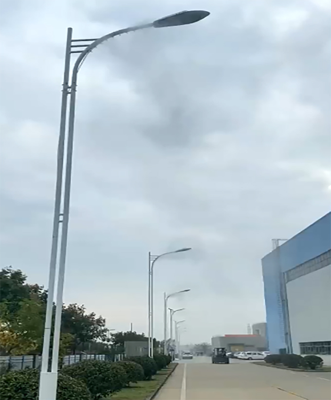 南京 中核华新工业园区喷雾路灯